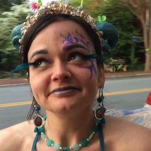 Meet your Posher, Emma